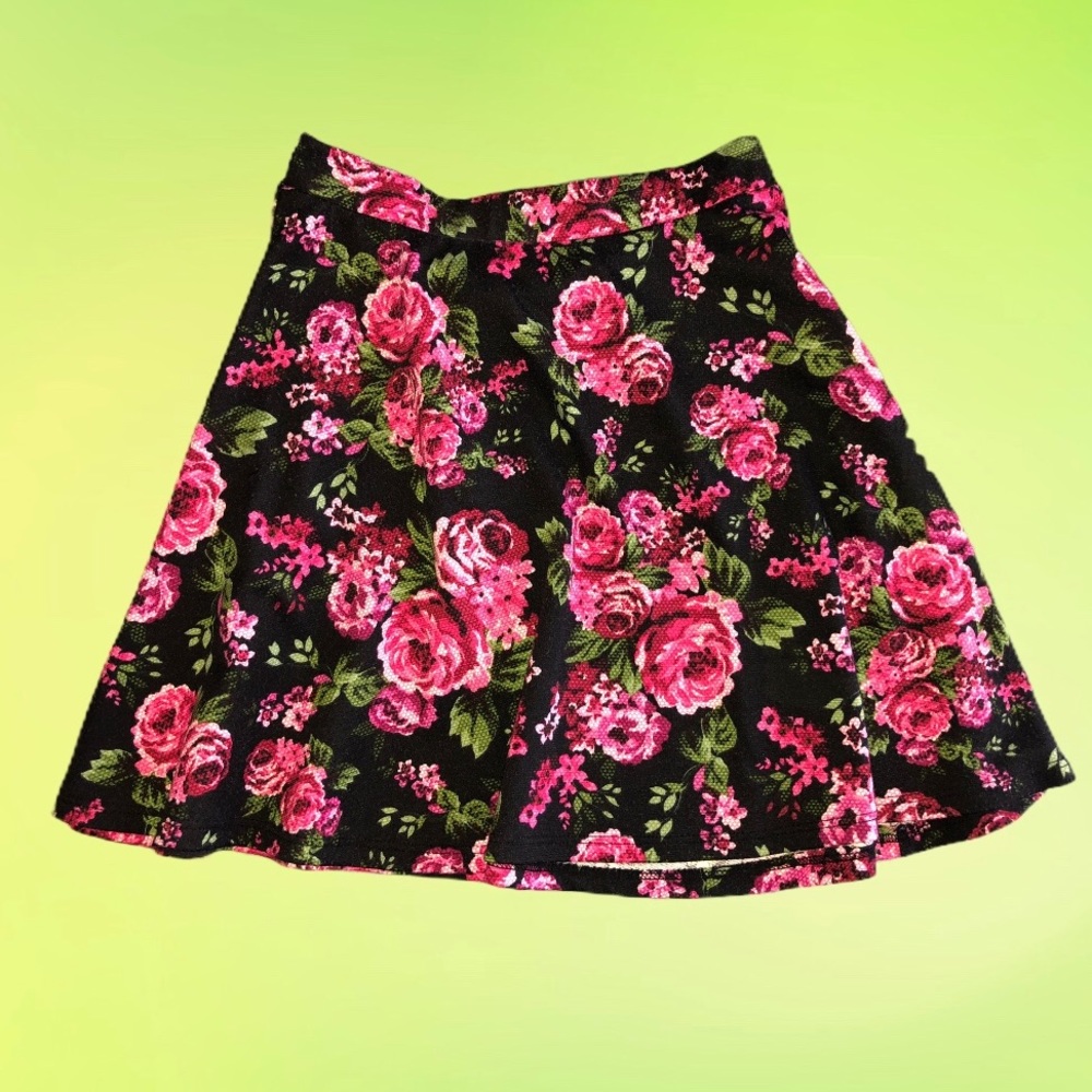 BLACK PINK MINI SKIRT
